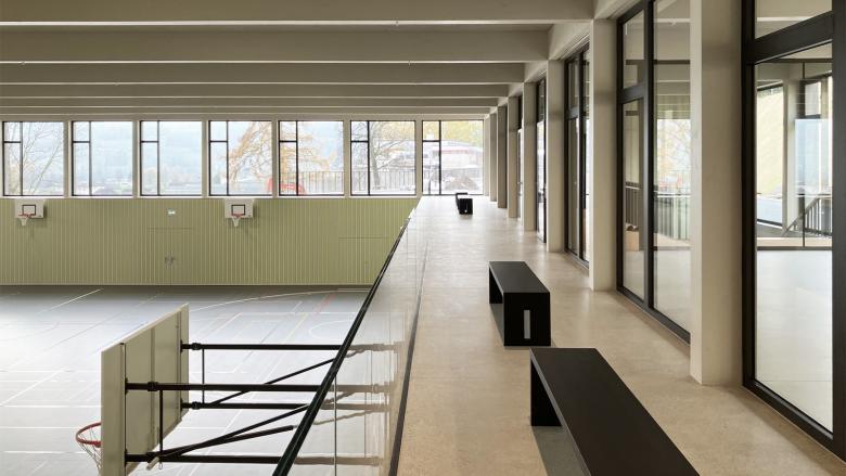 多功能厅丨瑞士丨Meyer Gadient Architekten-4