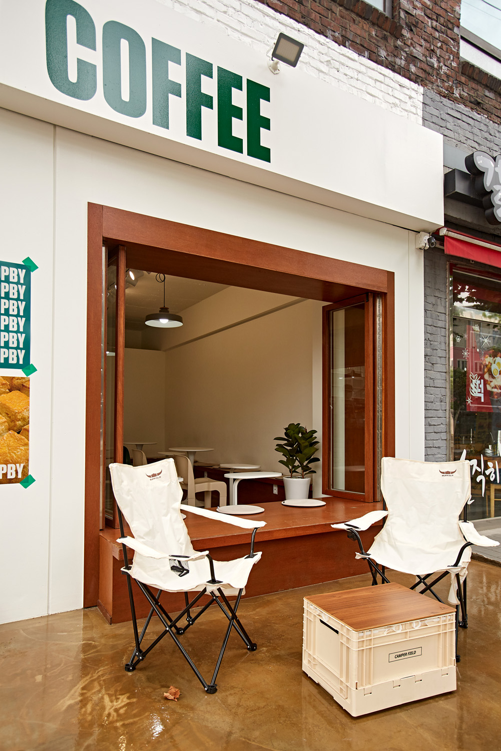 舒适氛围的 17 平米咖啡厅设计-17