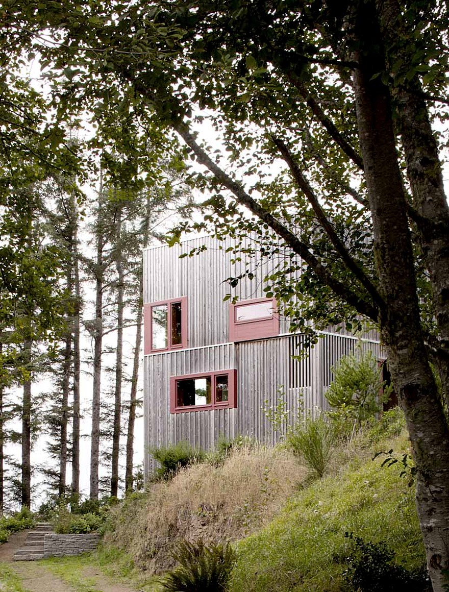 Neskowin Beach House Designed Like a Box of Cedar, Hemlock and Stone-6