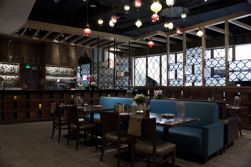 泰国风情与现代元素完美融合的餐厅设计-14