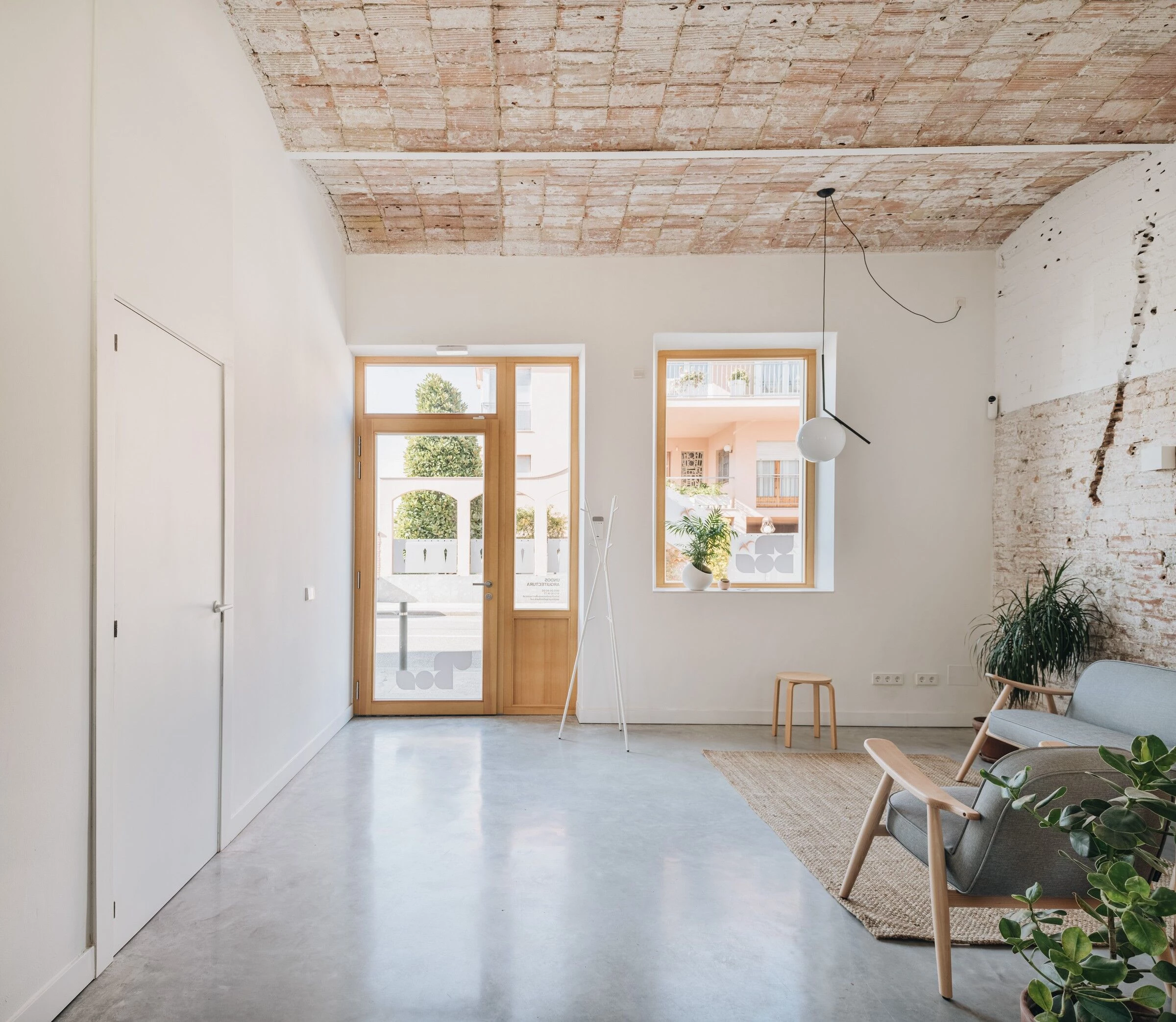 银行与家之间的建筑改造丨undos arquitectura-22