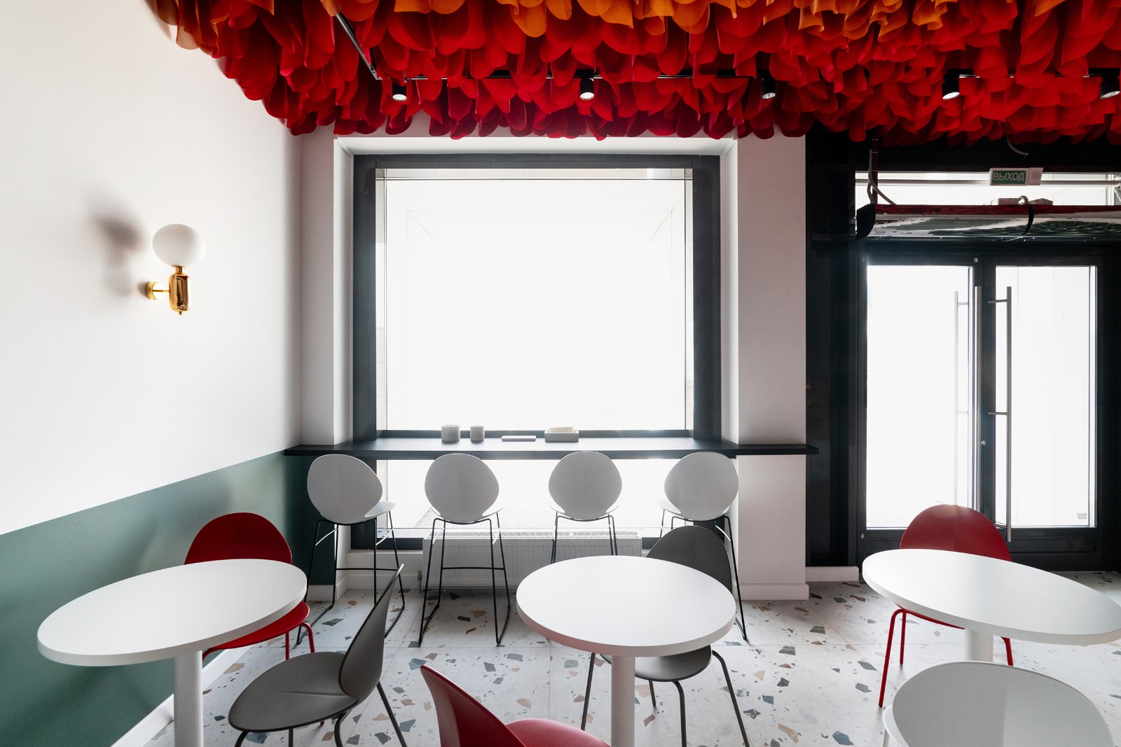 "Brioche Borovaya"甜品店 | 花朵元素营造满分甜蜜氛围-7