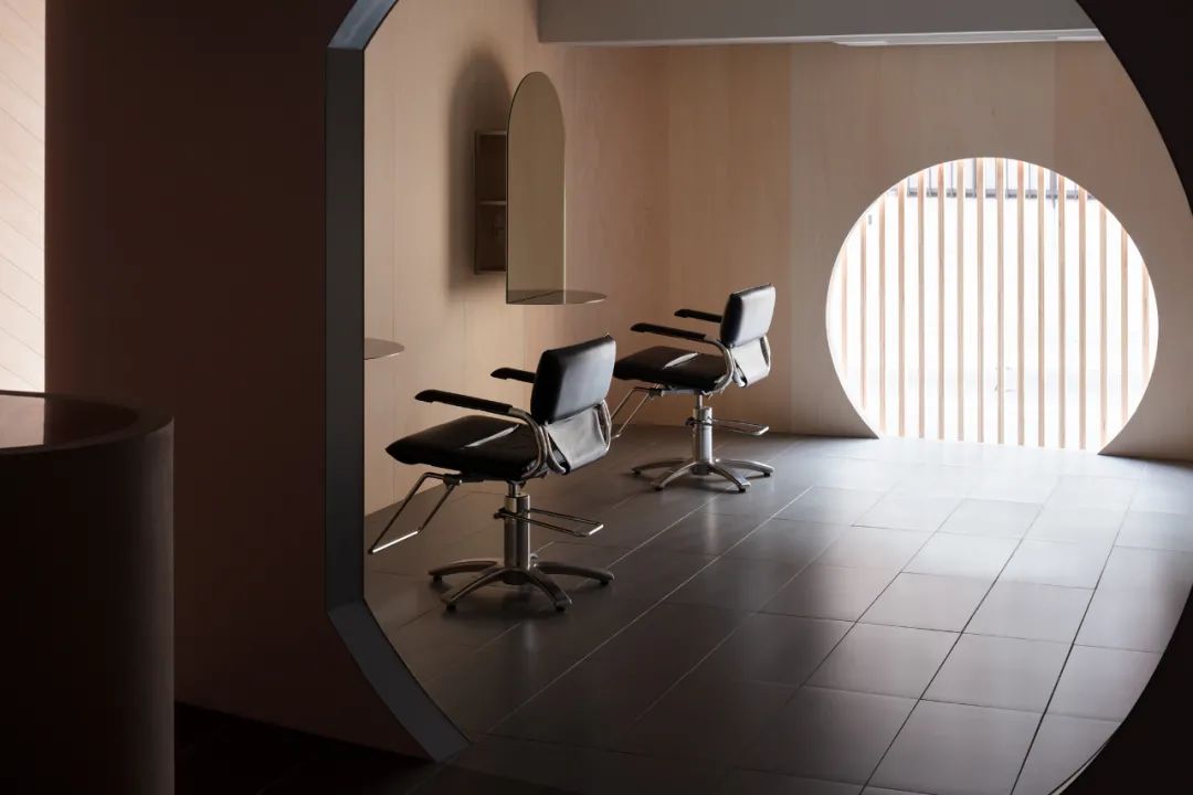 京都町屋美容院“ONE & ONLY”设计丨日本京都丨米尚丽零售设计网-23