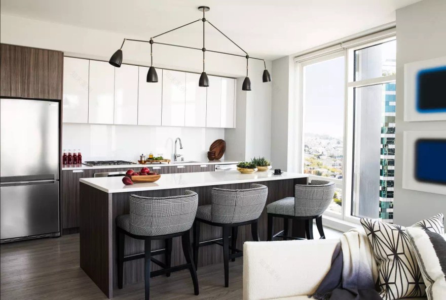 Emilie Munroe :探索空间的内在精神-24