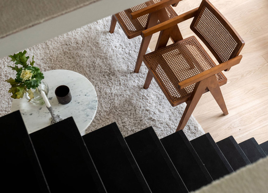 斯德哥尔摩工业风复式公寓设计-21