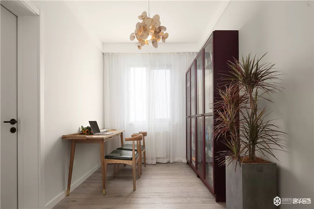 百平米单身之家，红绿北欧风设计惊艳亮相-51