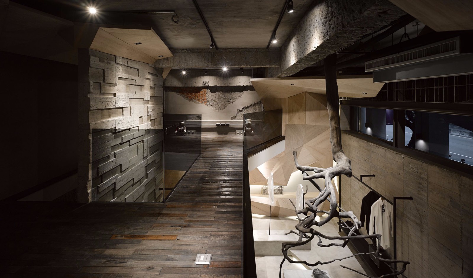 云邑设计打造工业风服装店 | 水泥地砖墙展现原始魅力-10