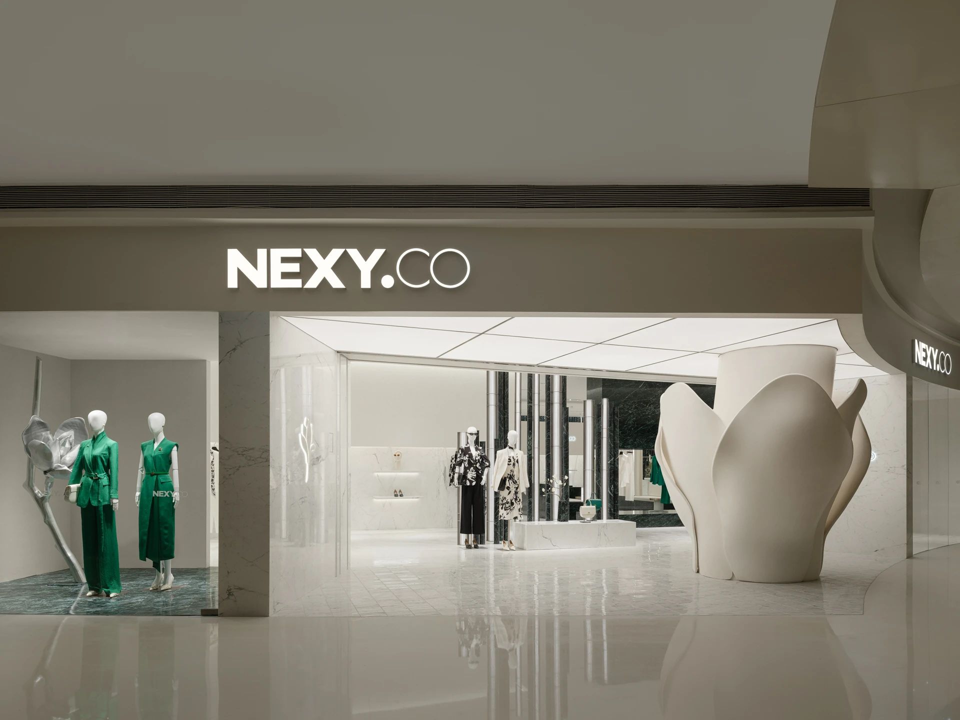 NEXY·CO与青山周平成都万象城大师旗舰店丨中国成都丨B.L.U.E.建筑事务所（青山周平）-14