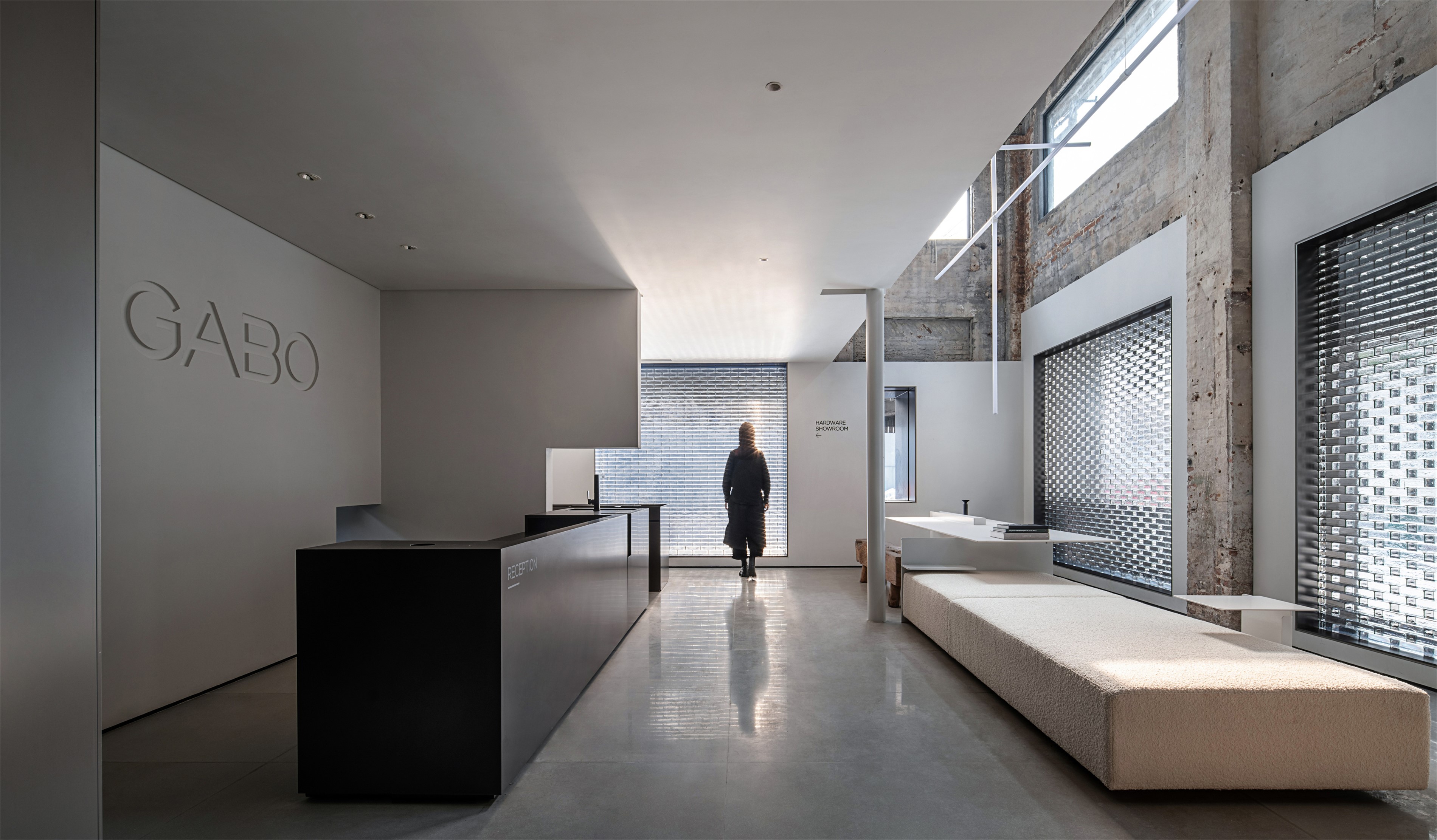 LEW丨厂房改造丨卫浴美学空间-13