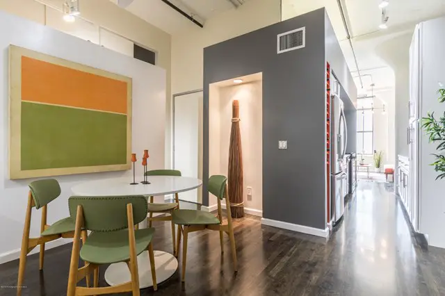 洛杉矶工业风格时尚阁楼设计-8