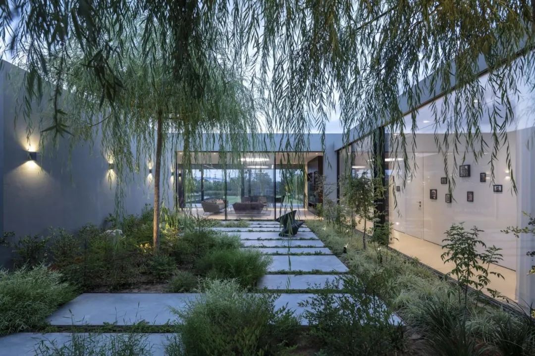 以色列北部私人别墅 | 绿色环保与空间惊喜的完美结合-17