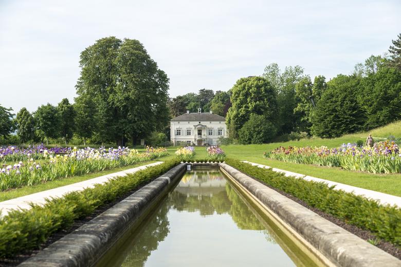 弗德布吕格林的梅里安花园丨瑞士丨Fontana Landschaftsarchitektur-0