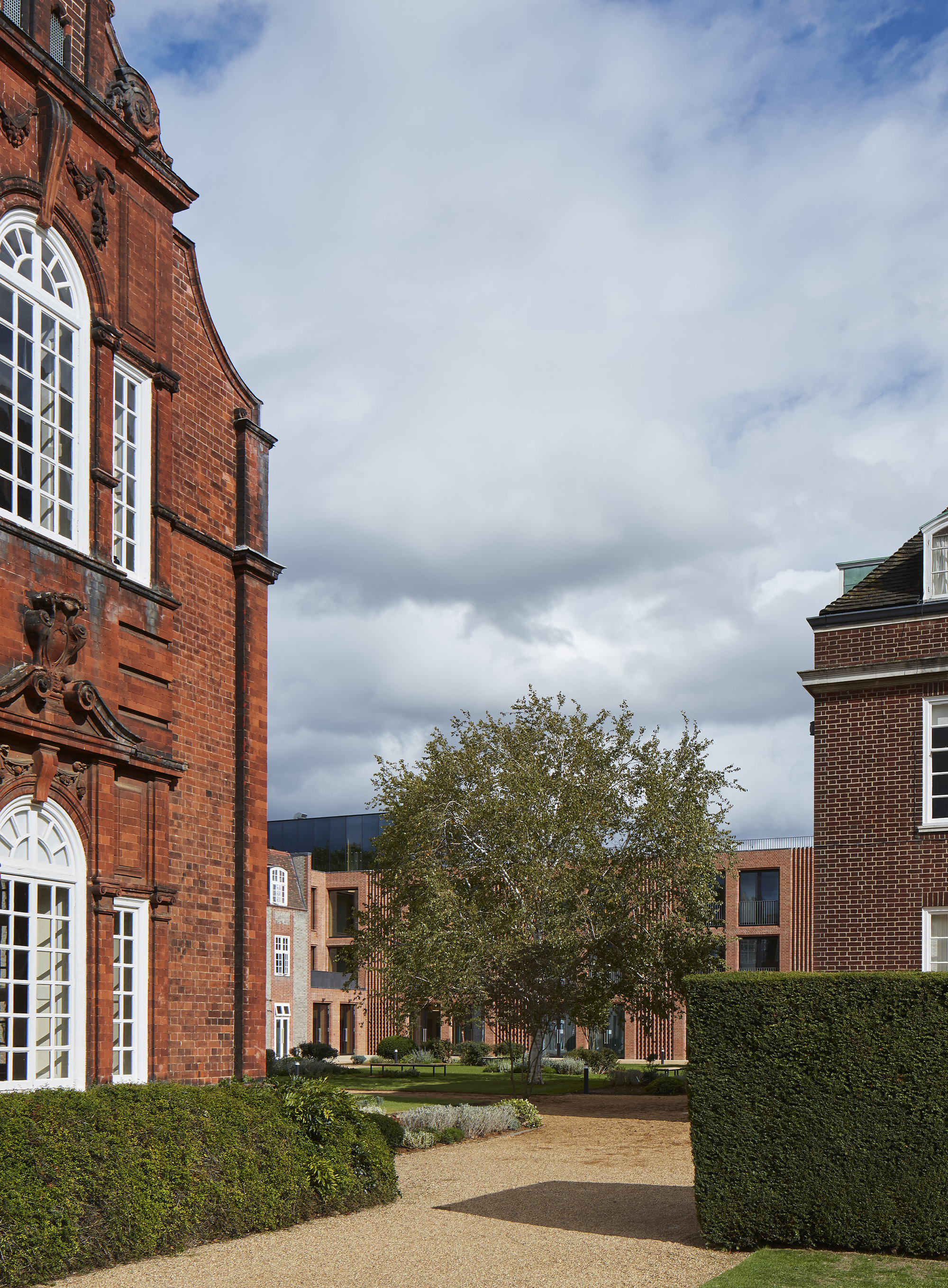 剑桥大学 Newnham 学院 Dorothy Garrod 建筑——手工砖墙与现代空间的完美融合-24