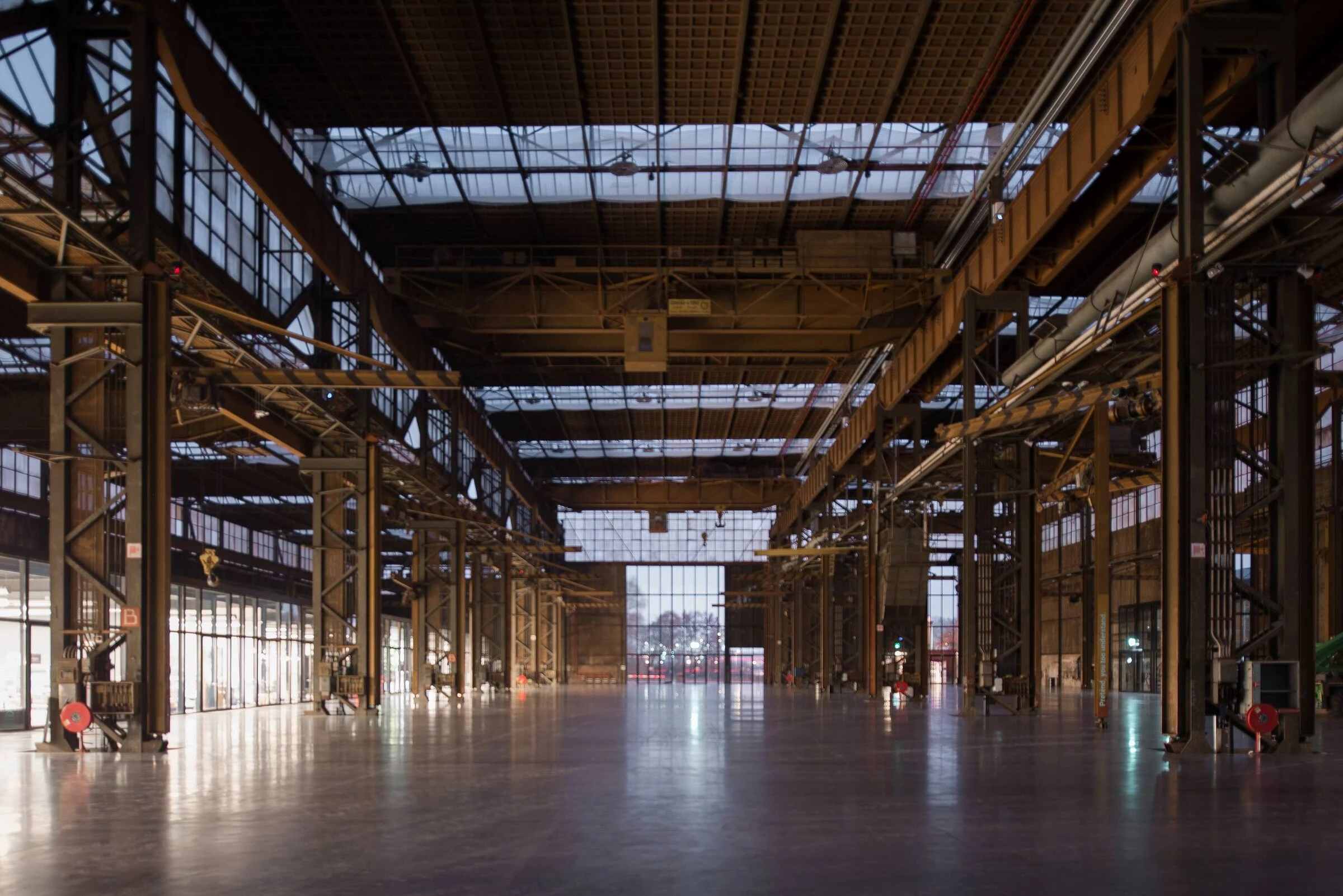 定制化绿色办公空间 | 荷兰乌特勒支前铁路工厂改造-23