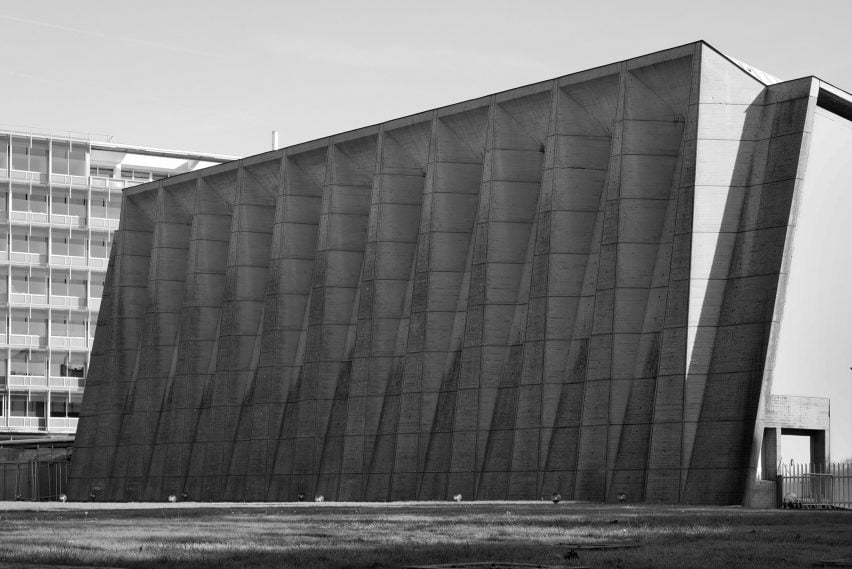 巴黎七大 brutalist 建筑丨法国巴黎丨罗宾·威尔逊-20