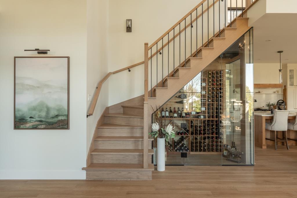 劳伦琴地区水边豪华房产丨Joli Joli Design-10