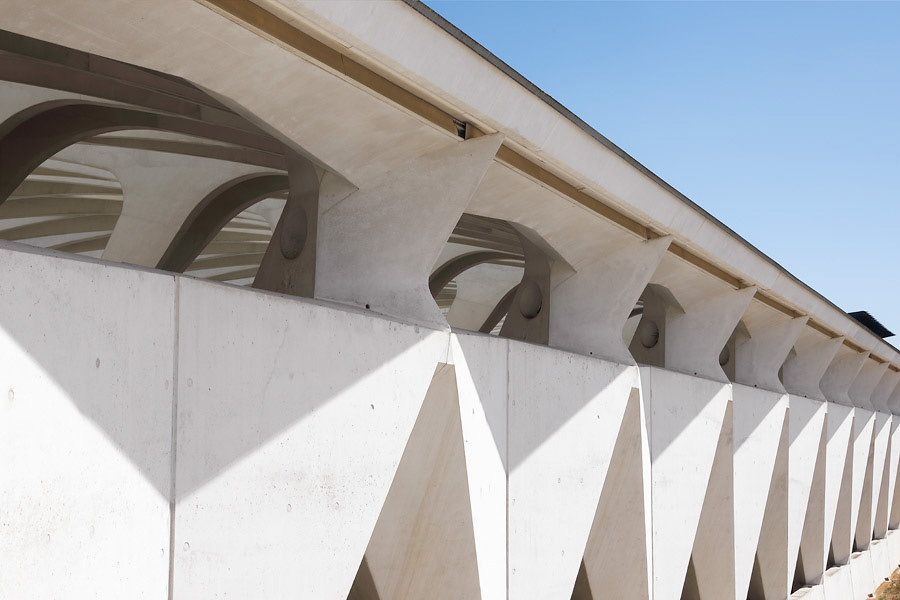 圣埃克苏佩里站丨法国里昂丨Santiago Calatrava-18