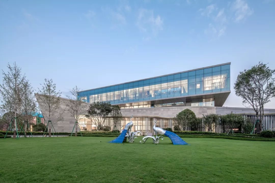 山水之间的城市客厅——昆明佳兆业城市广场-15