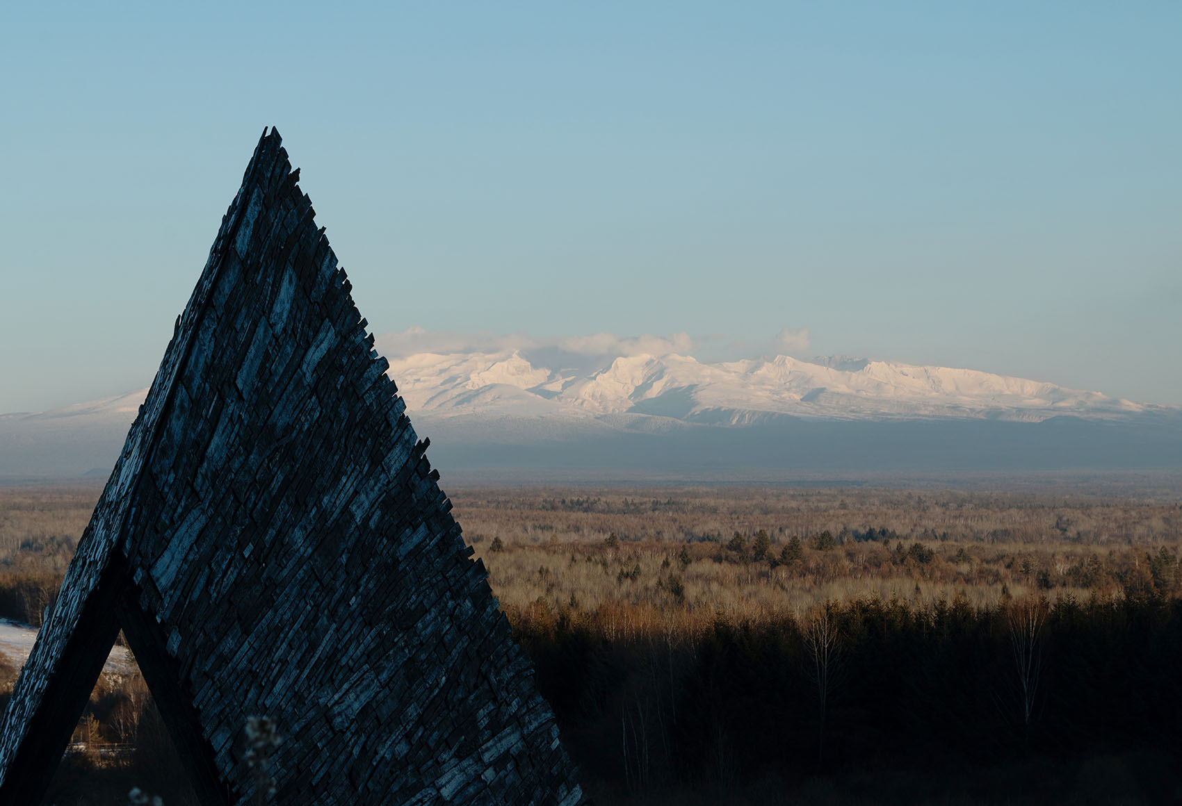 观山见己 – 长白山脚下的“棱镜庇护所”丨中国白山丨数石space10工作室-24