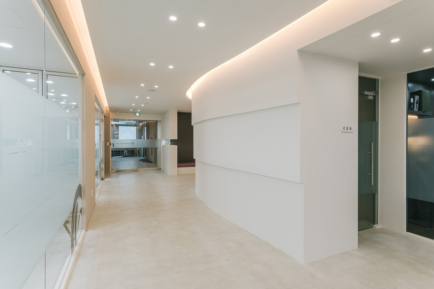 150 平现代高级通讯公司办公室设计-24