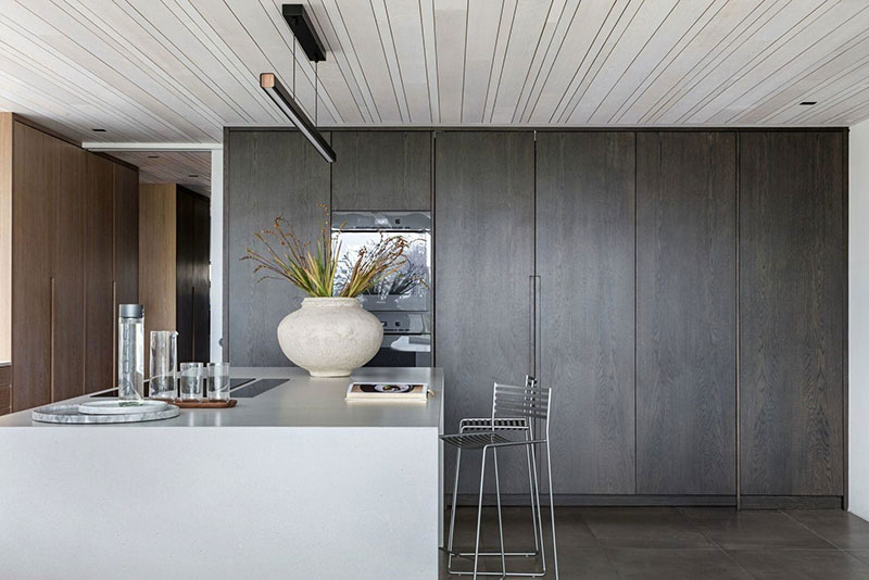 英式现代乡村别墅，玻璃幕墙融入自然-7