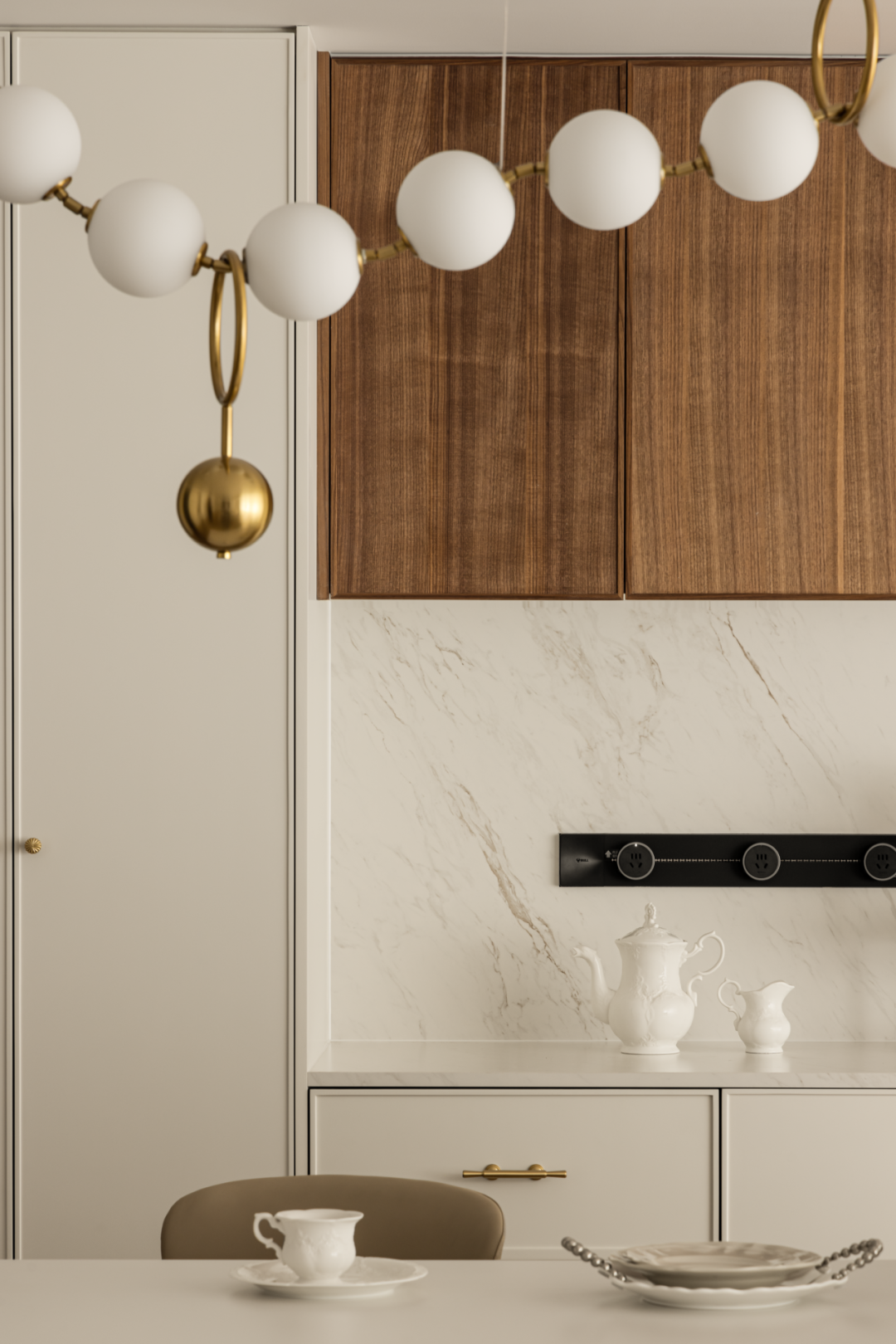 现代法式 · 舒适温馨空间-24