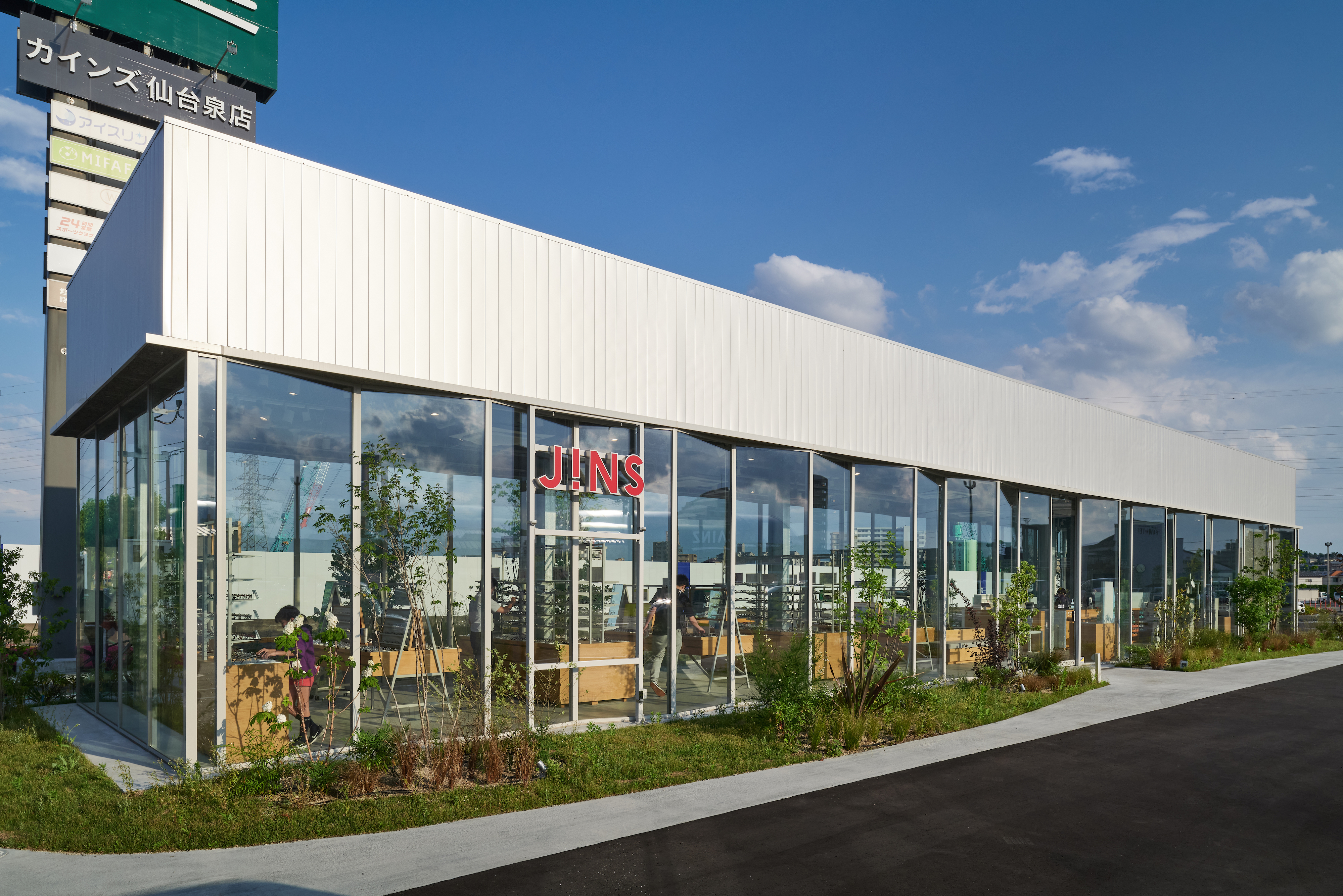 JINS Sendai Izumi 眼镜店丨日本丨Yohei Kawashima architects inc.-45