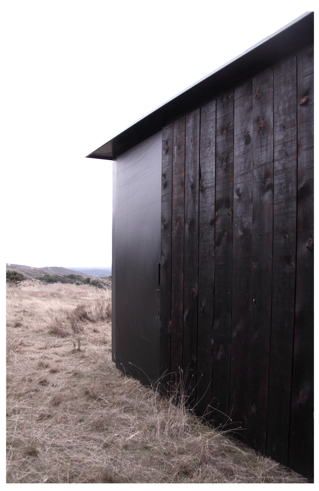 西班牙文化遗址旁的可逆式木钢展馆-47