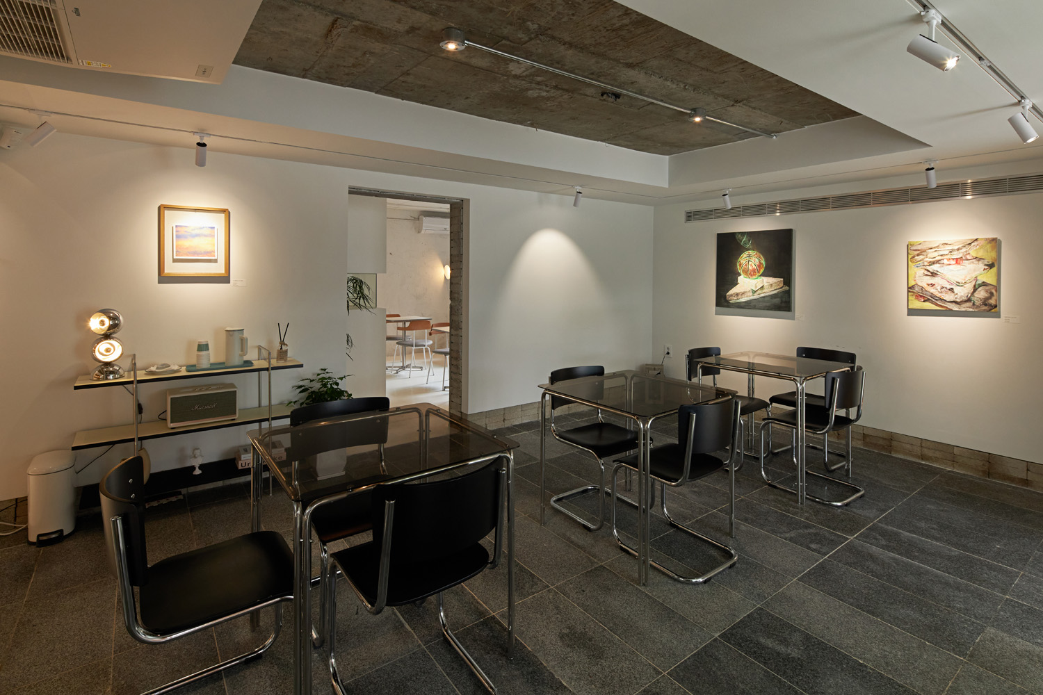 29°C 的温暖 | 木质氛围的咖啡厅设计-10