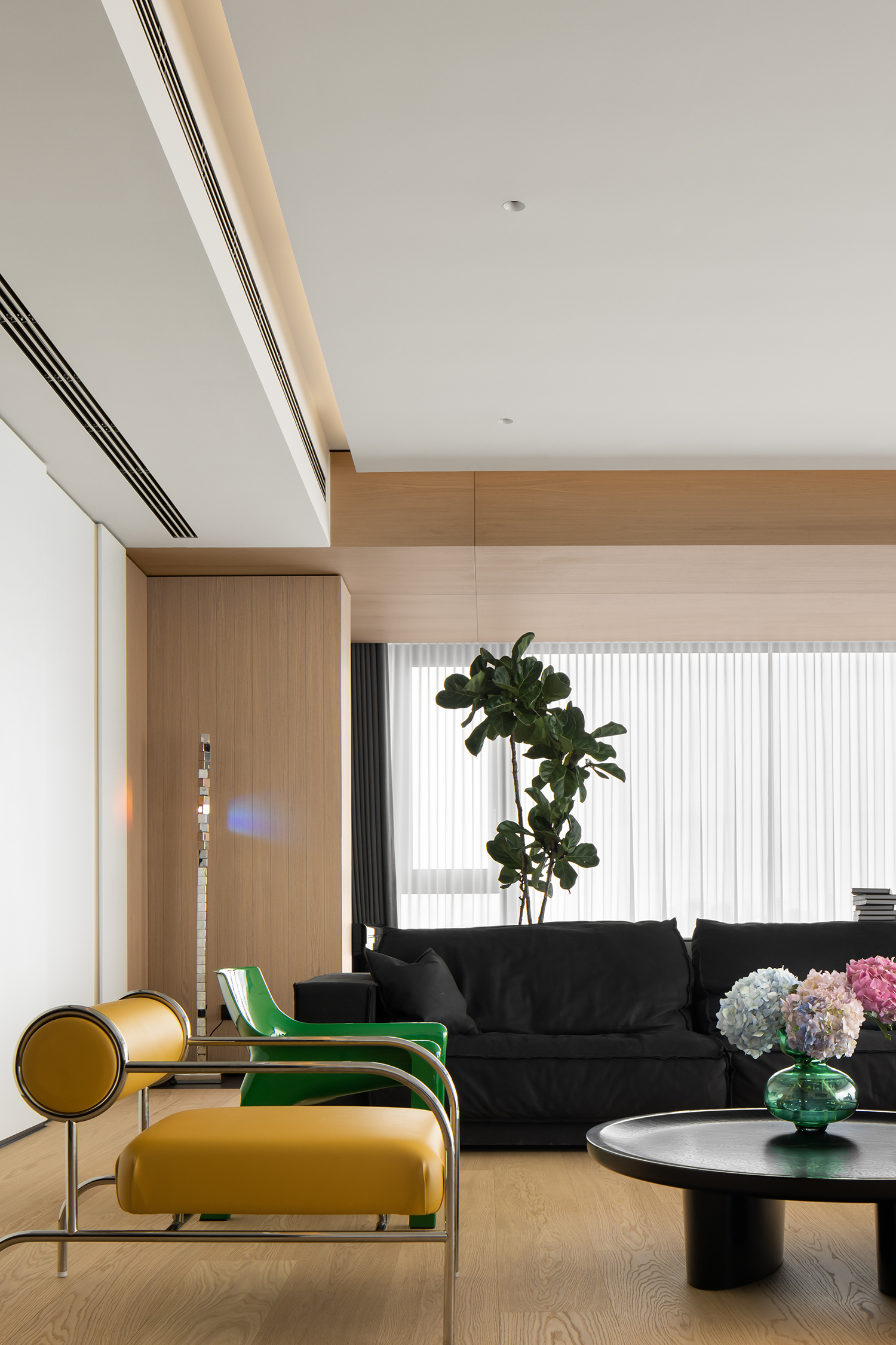 黑与光的对话丨中国广州丨姚国健室内工作室-17