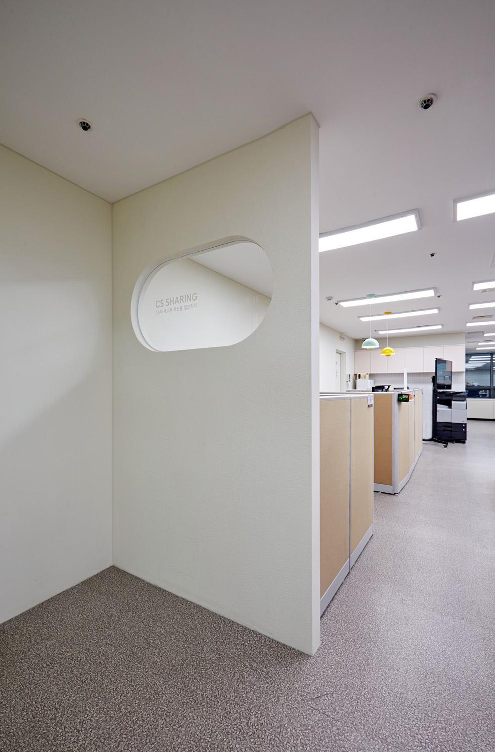 CS 共享办公空间 | 极简设计的 115 平米办公室内饰-29