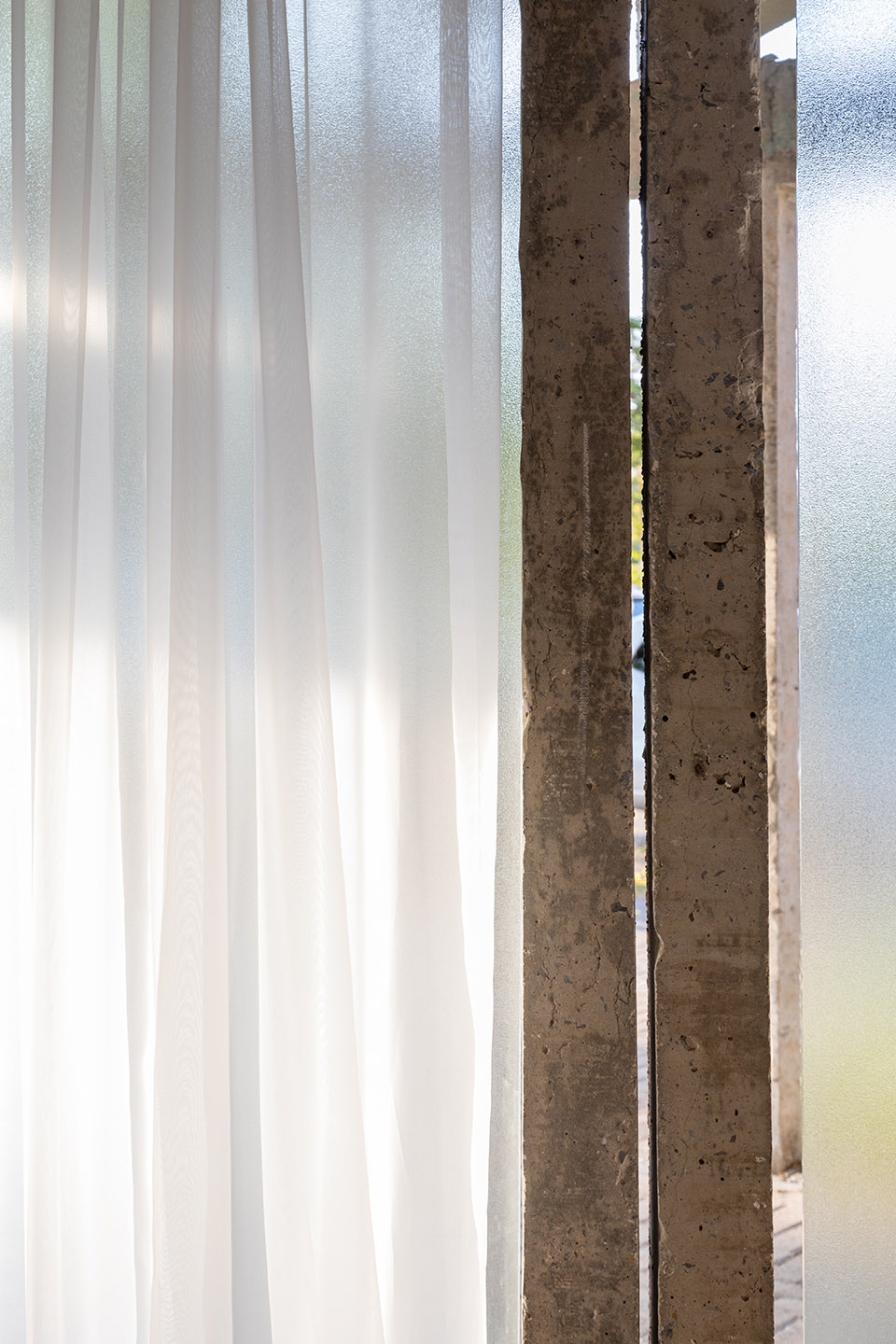 六一艺廊，巴西利亚 / Debaixo do Bloco Arquitetura-20