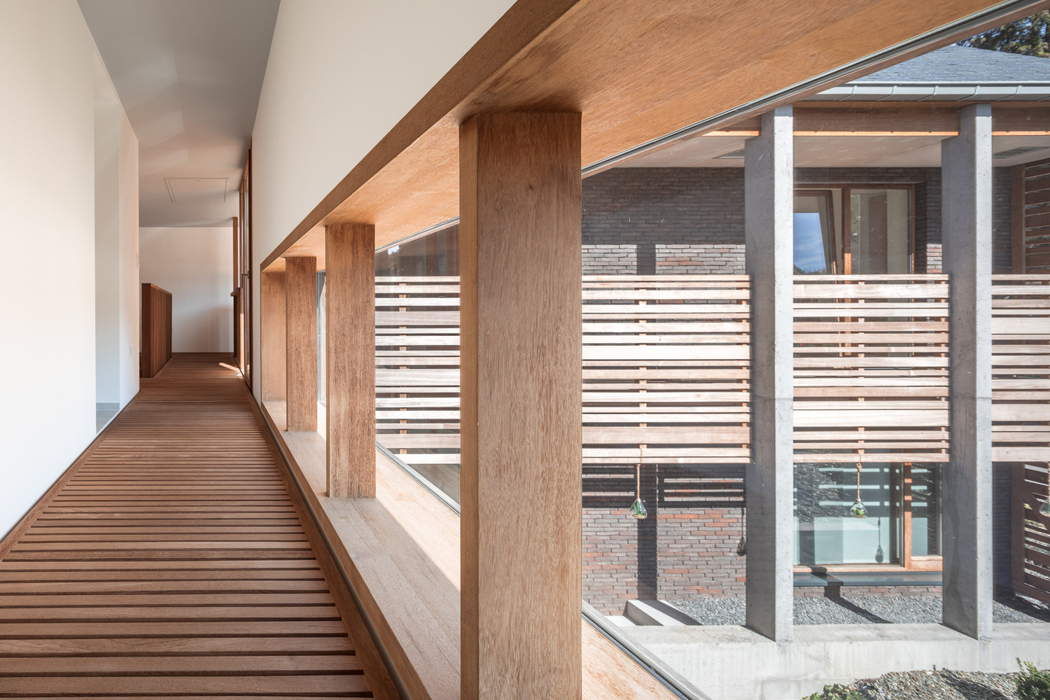 比利时L型乡间别墅-20