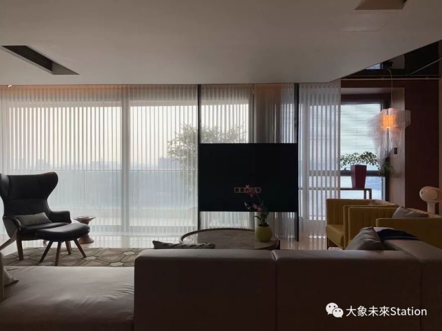 珠江畔的天誉半岛杨宅,融入 270 度江景的现代设计-46