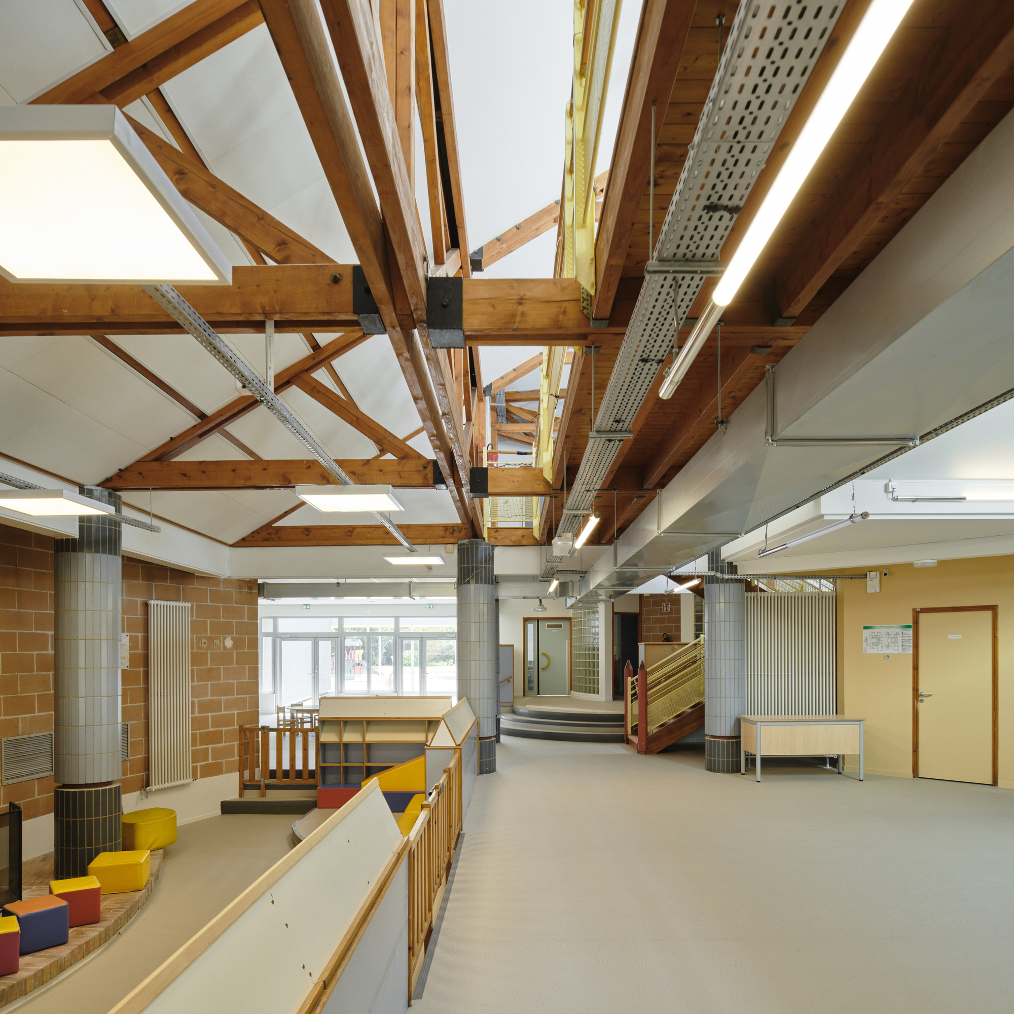 雅克·吉尔伯特科莱托儿所翻新项目丨法国-22