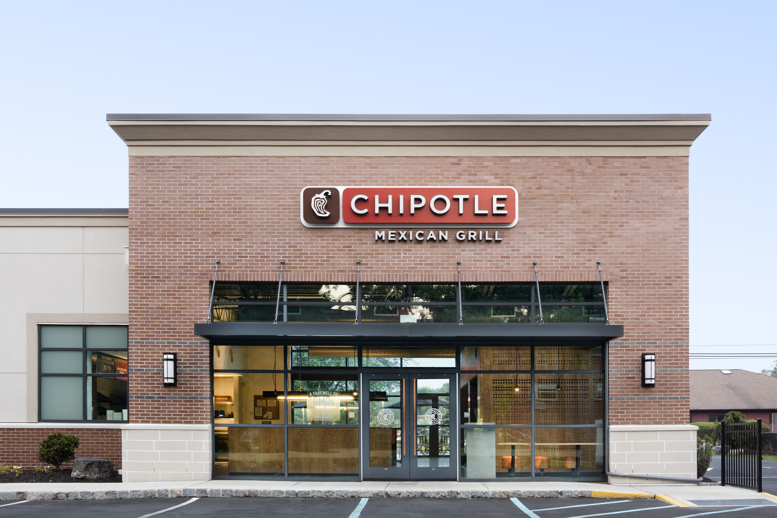 Chipotle 携手 GreenbergFarrow 打造独具特色的餐厅空间-2