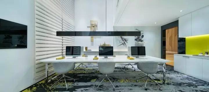 越秀南沙C单元创意办公样板房-3