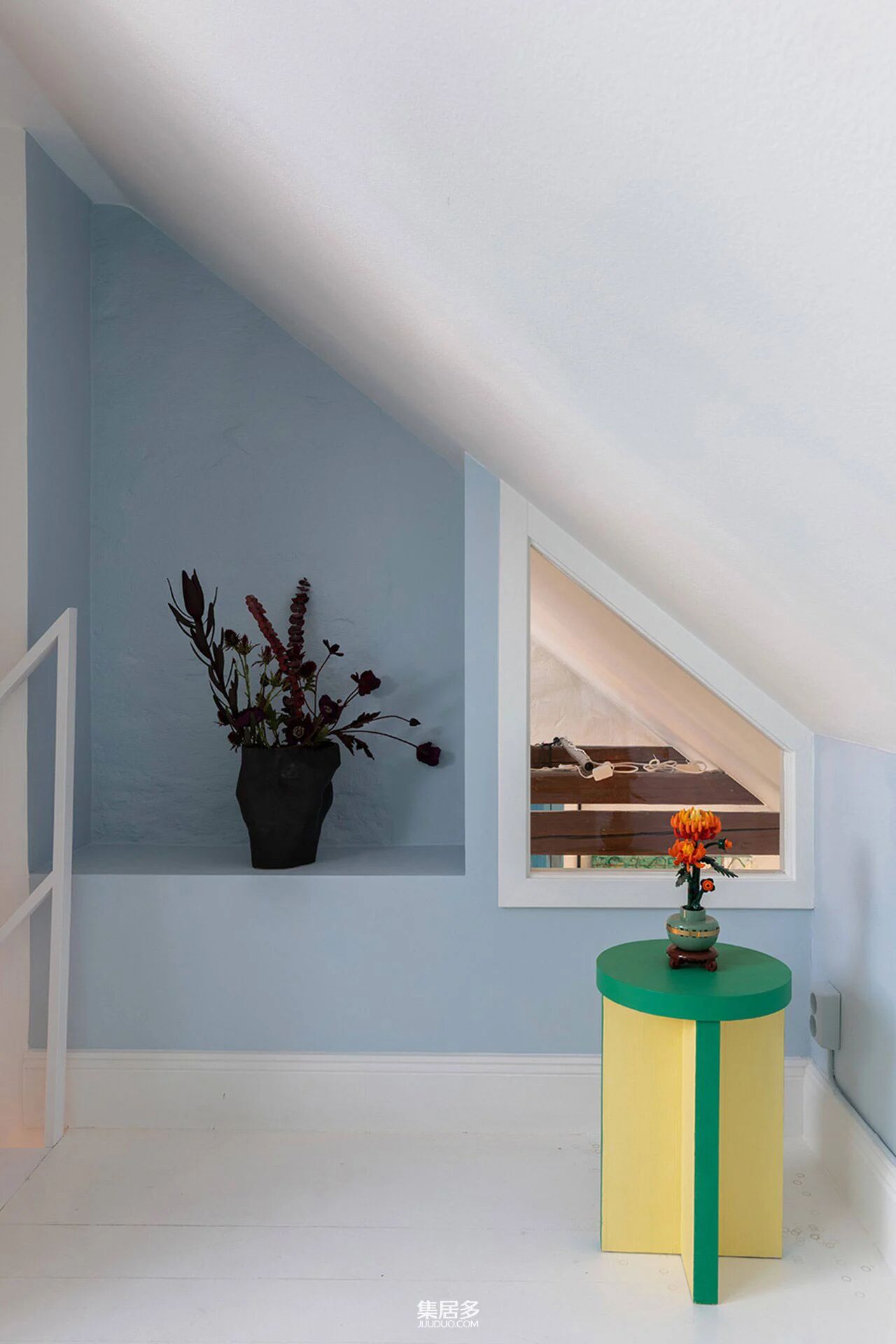 卡尔松的空中乐园:斯德哥尔摩一座洒满光的阁楼公寓丨瑞典斯德哥尔摩-24