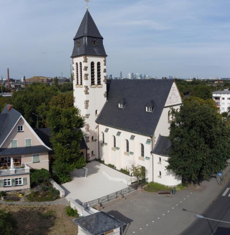 法兰克福施万海姆教堂广场丨德国法兰克福丨Reuter + Werr Architekten BDA-16