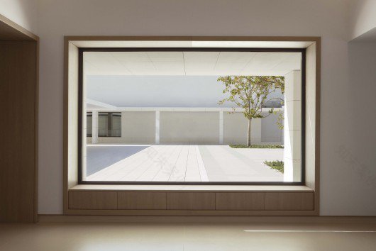 极简风格无家可归者综合建筑群项目-14