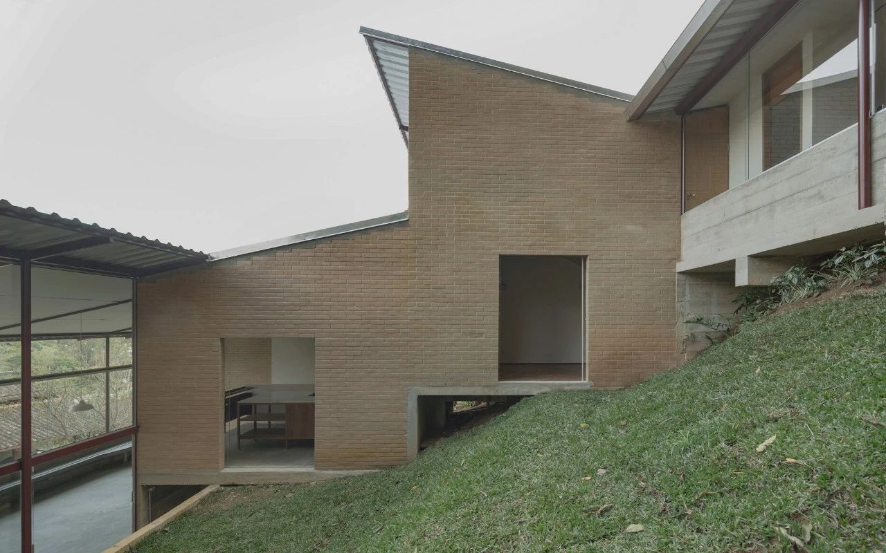 加维亚的房子丨巴西里约热内卢丨gru.a-43