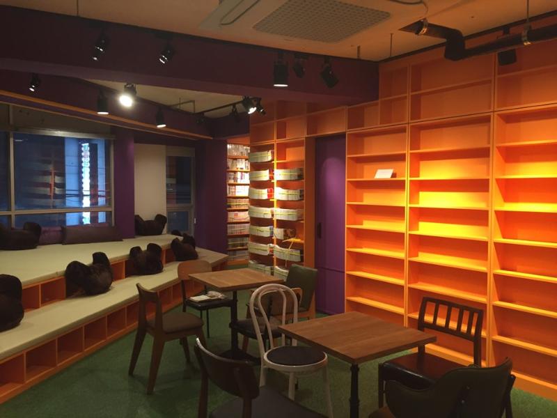 色彩点睛的漫画咖啡馆，打造低成本高逼格空间-4