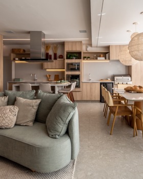 索罗卡巴116号装饰店(注:Decorado有装饰之义 ,Sorocaba为巴西一城市名,这里推测116是具体地址,整体组合按店铺普遍命名模式进行翻译) 丨巴西圣保罗