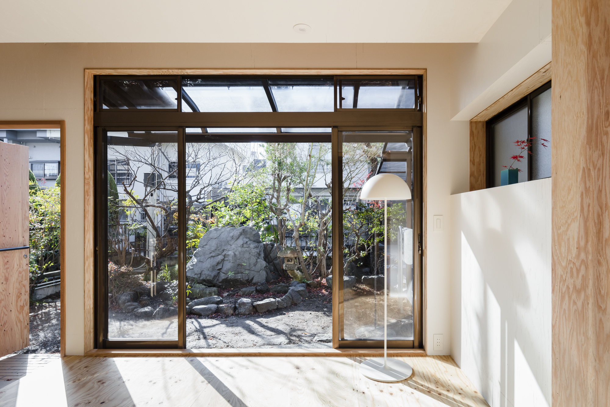 House in Oyamazaki / Shimpei Oda Architect's Office + Atelier Loowe-46