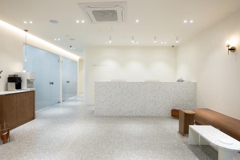 现代简约风美容诊所设计-4