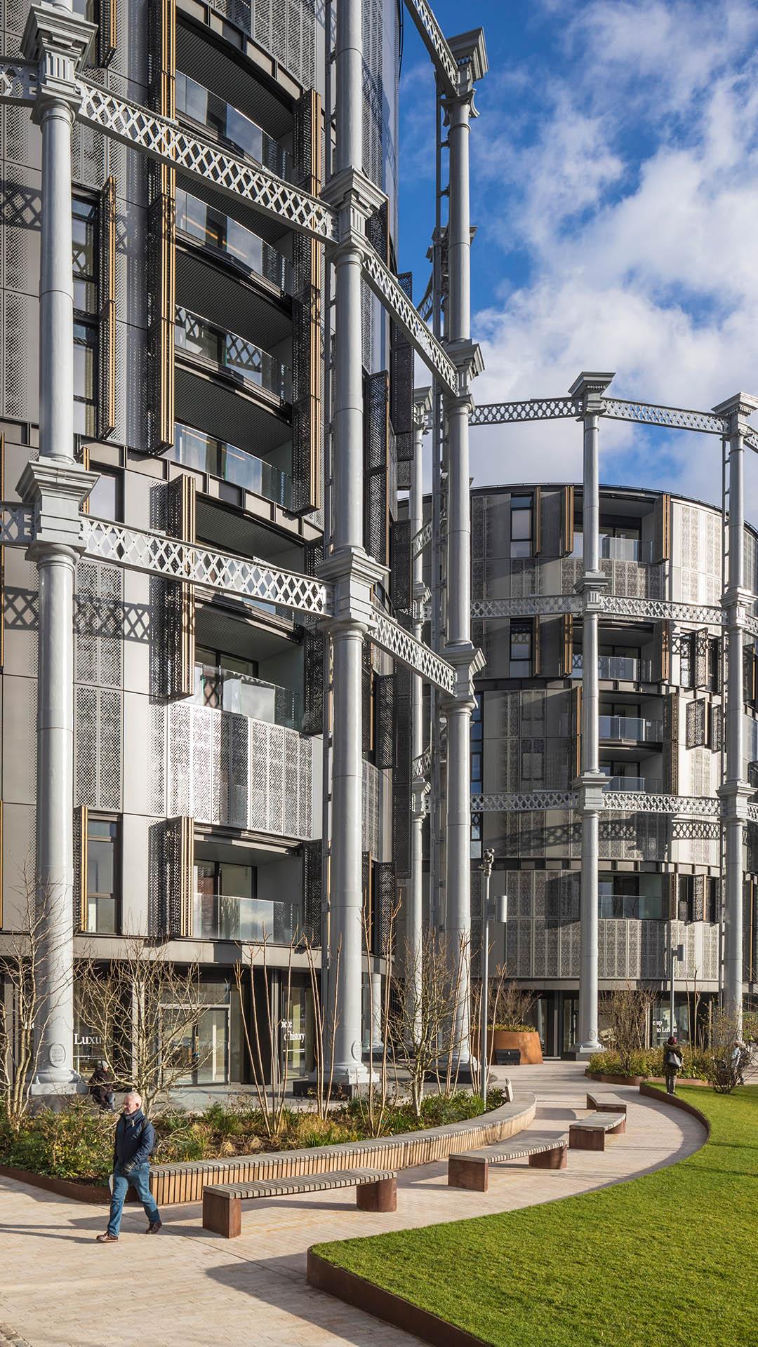 
                    Gasholders London
                -0