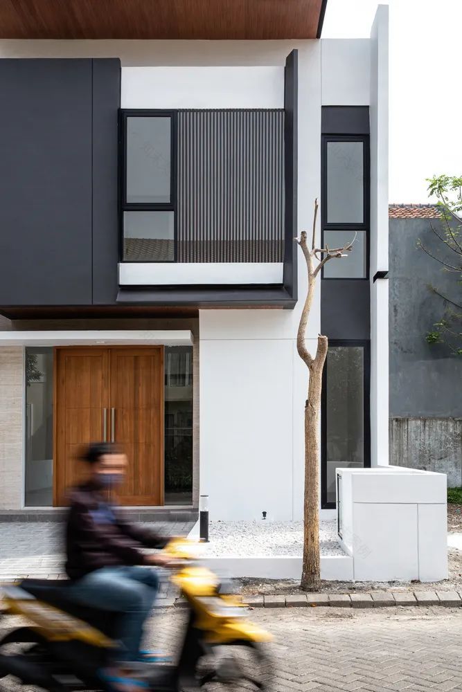 现代简约乡村住宅设计案例-12