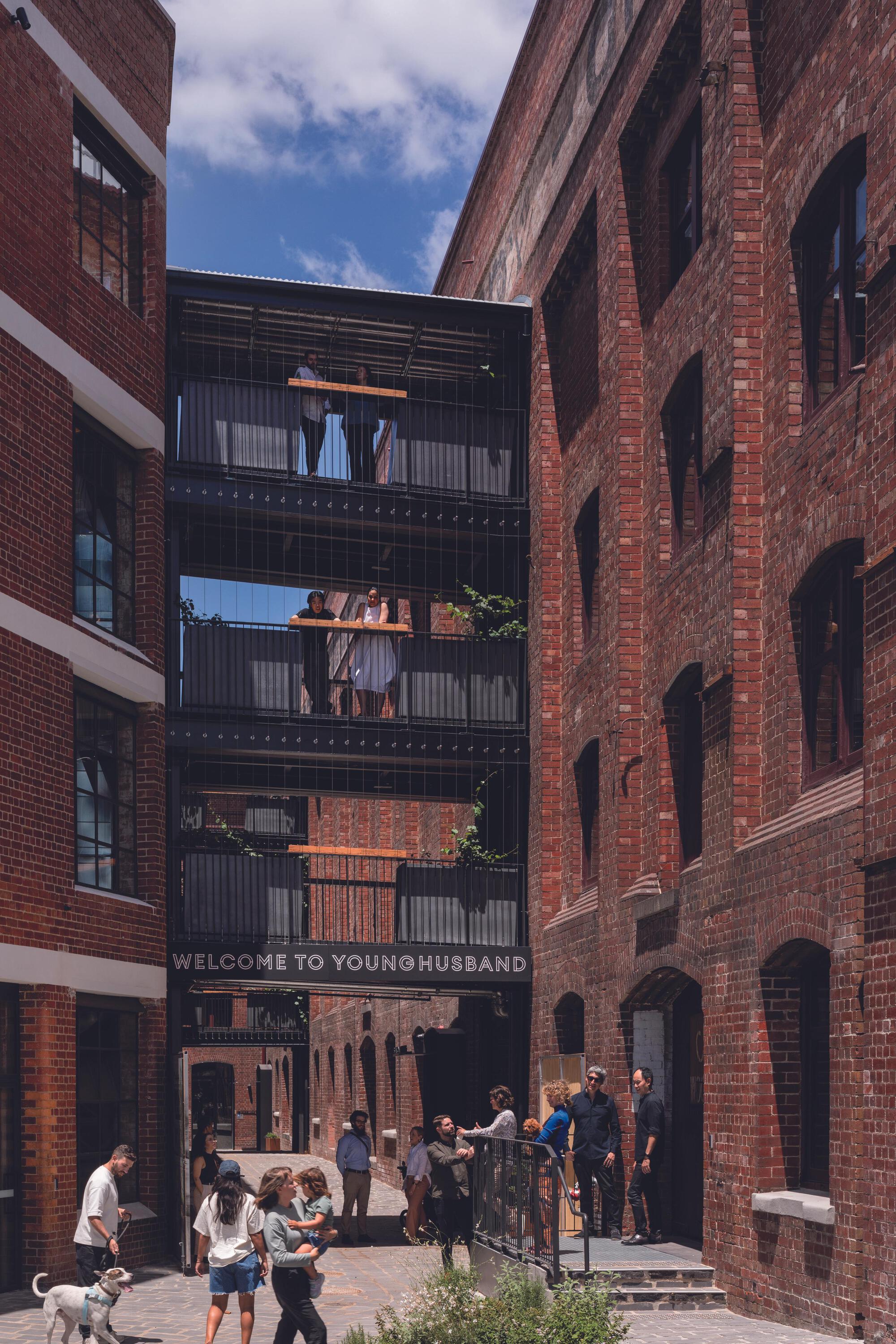 荣赫鹏羊毛仓库

注：Younghusband常见音译为荣赫鹏，这是根据常见人名音译习惯来处理的，在特定语境中可能有更合适的称呼，但在无更多背景信息下采用此常见音译 丨澳大利亚丨Woods Bagot-12