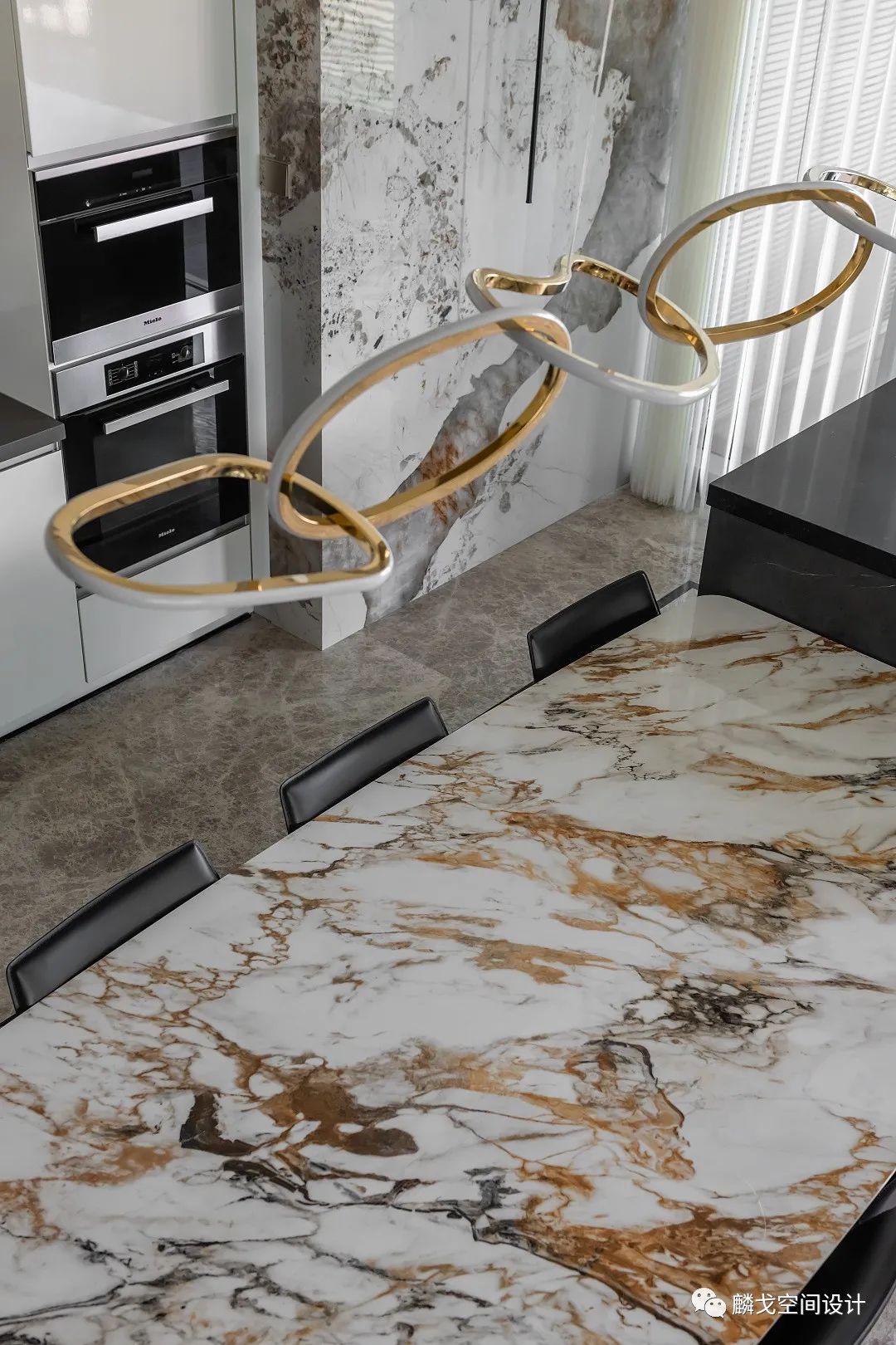 重庆来福士轻奢大平层丨中国重庆丨麟戈设计-43