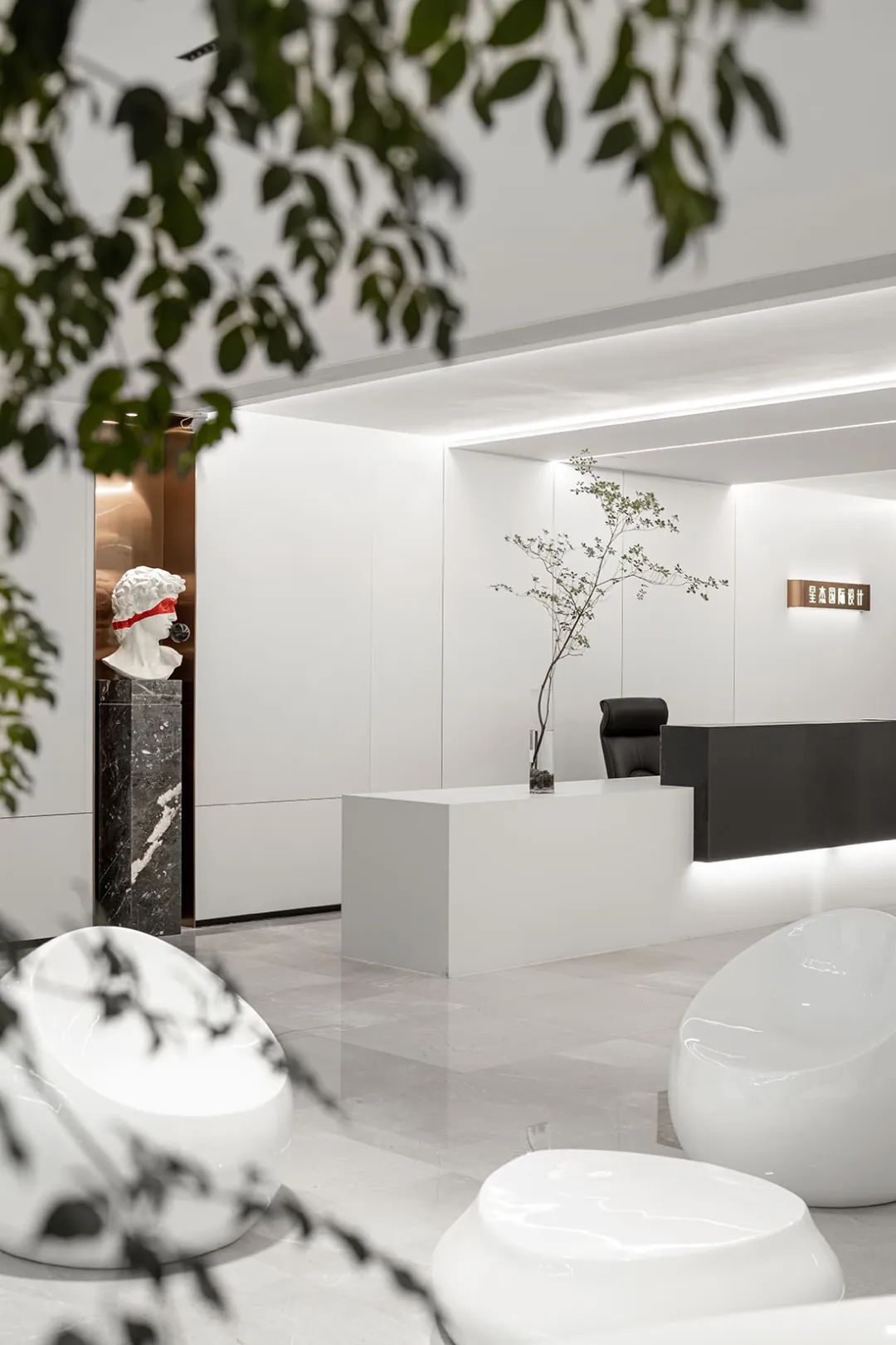 星杰国际设计 | 黑白空间中的留白序幕-14